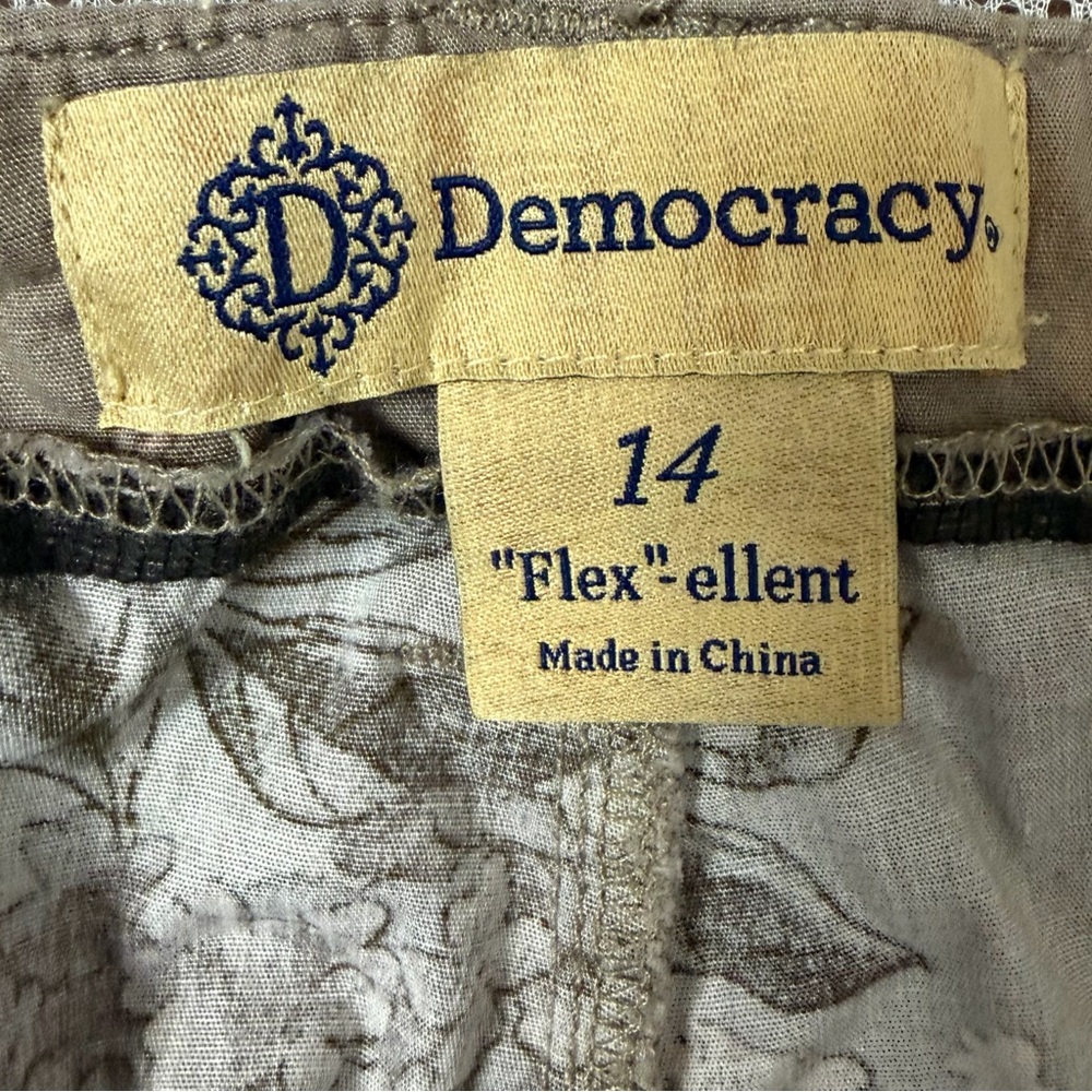 Democracy Flex-ellent Floral Cargo Pants Size 14 Khaki Tan Floral Boho Utility - Picture 6 of 16